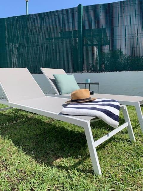 Renovated 2 Bedroom In Casa de vacances *