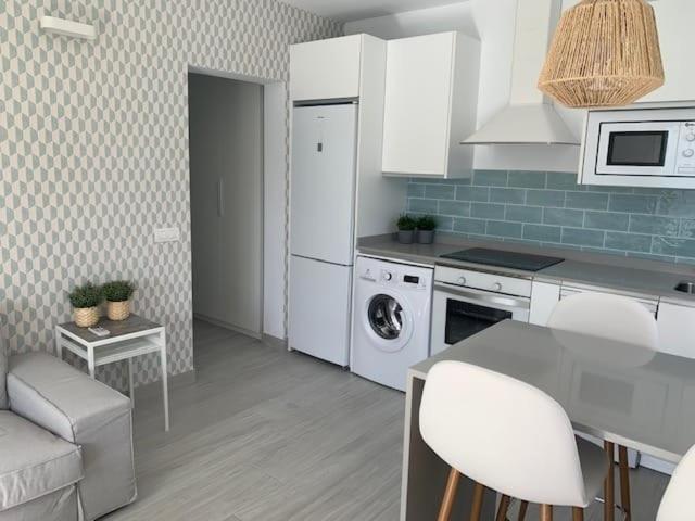 Renovated 2 Bedroom In Hébergement de vacances