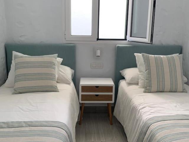Renovated 2 Bedroom In Hébergement de vacances Playa del Inglés